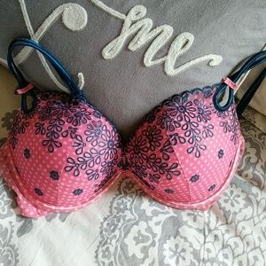 Victoria's Secret Sexy Little Things Bra